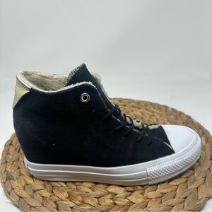 Converse CTAS Lux Mid Hidden Wedge Suede Sherpa Lined Black Gold Sneaker Size 8